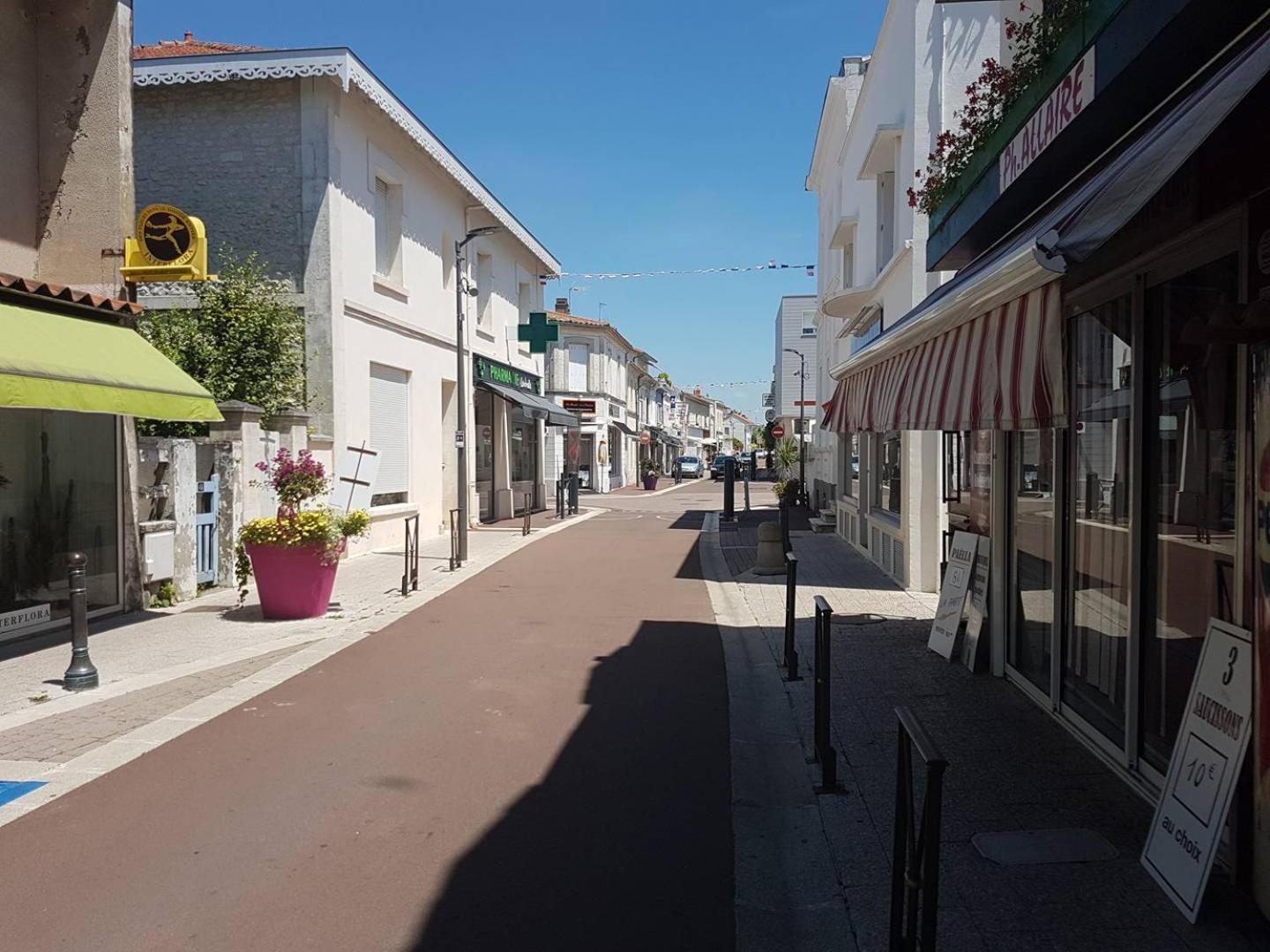 Saint Georges De Didonne - Emplacement Priviligie Pour Un Sejour A Deux Ou En Solo Extérieur photo